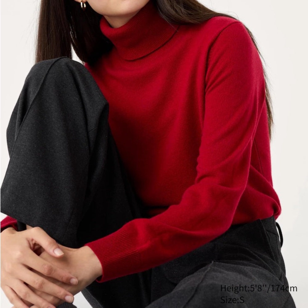 Uniqlo red 100% cashmere jumper